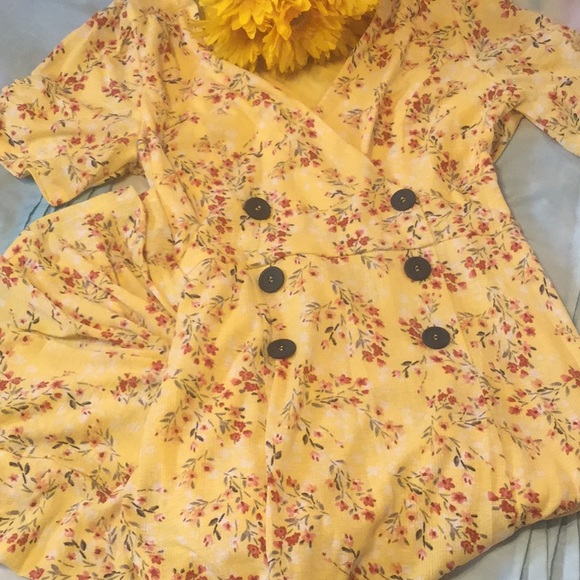 YELLOW FLORAL COTTAGE STYLE MIDI DETAILED DRESS - Picture 2 of 8